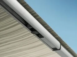 Thule Omnistor 1200 450 Mystic Grey Sackmarkise 14 Thule Omnistor 1200 450 Mystic Grey Sackmarkise -Deutschland Camping-ausrüstung Verkäufe 2024 377201 377201 images other thuleomnistor1200 buckle1 2 ecommerce 5